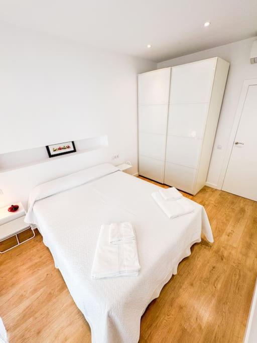 Anna & Thomas - Sitges Center Apt Екстер'єр фото